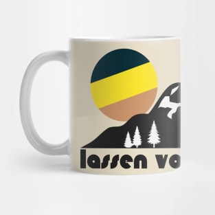 Retro Lassen Volcanic ))(( Tourist Souvenir National Park Design Mug